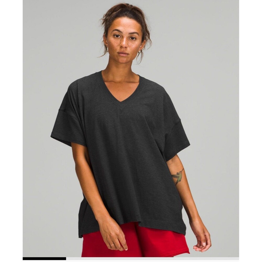 NWT Lululemon Side Tie V Neck Tee sz 6